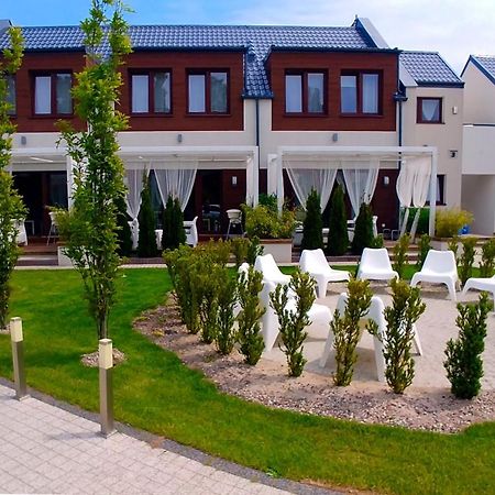 Sloneczna Przystan Apartment Дебки Екстериор снимка