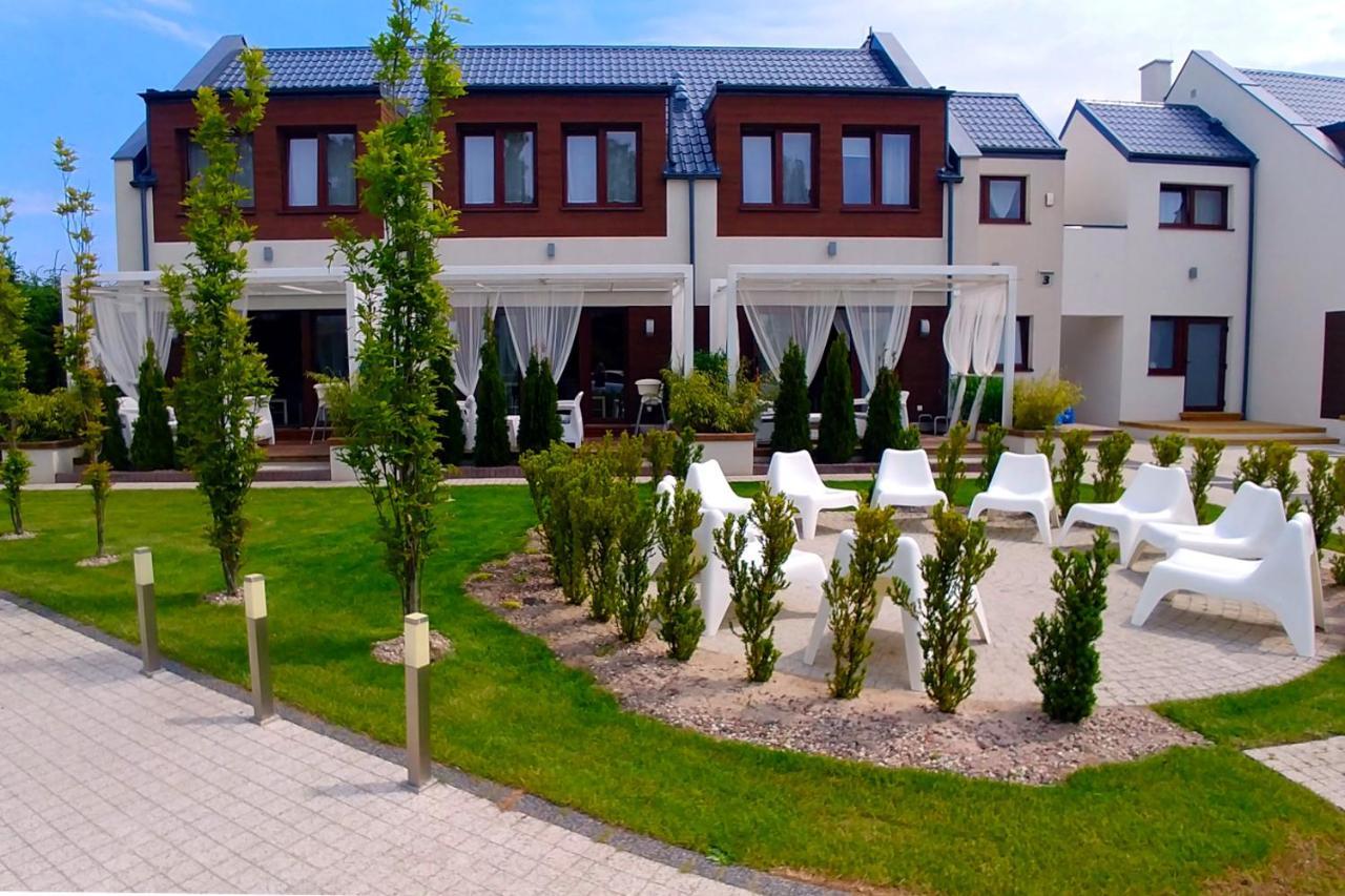 Sloneczna Przystan Apartment Дебки Екстериор снимка