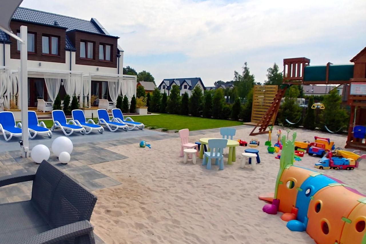 Sloneczna Przystan Apartment Дебки Екстериор снимка