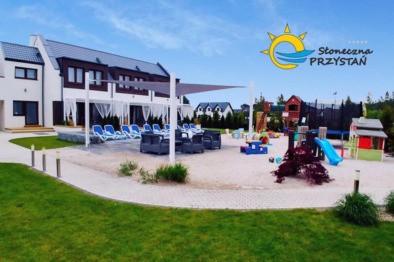 Sloneczna Przystan Apartment Дебки Екстериор снимка