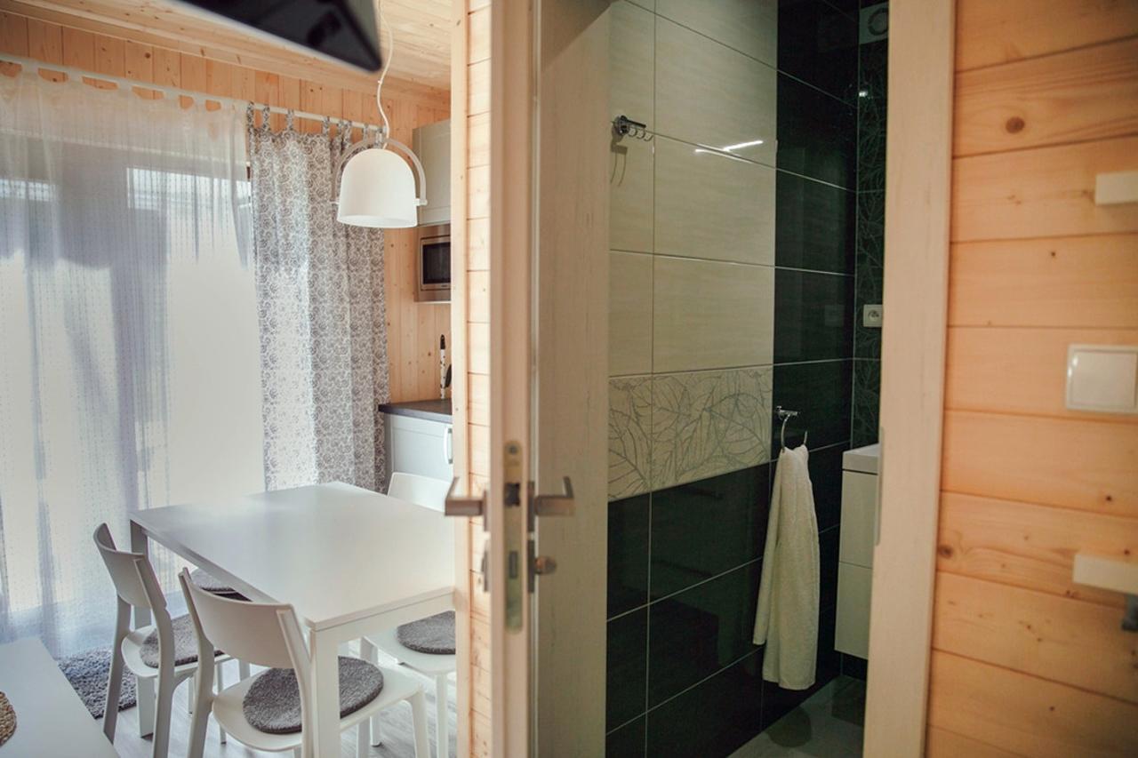 Sloneczna Przystan Apartment Дебки Екстериор снимка